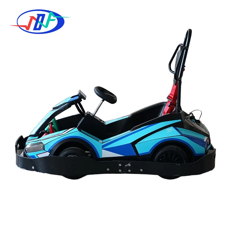 junior's الكهربائية go-kart